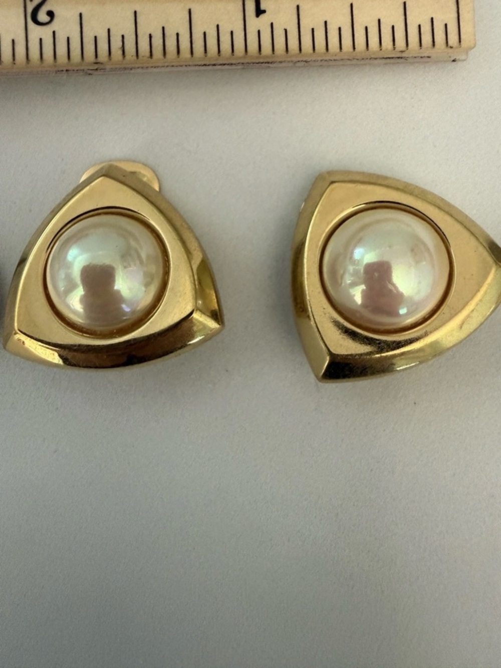 Vintage Christian Dior Round Pearl Glossy Gold Triangular Edge Clip-On Earrings - Picture 2 of 6